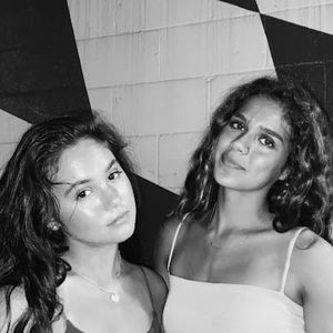 Meet your Posher, Stella